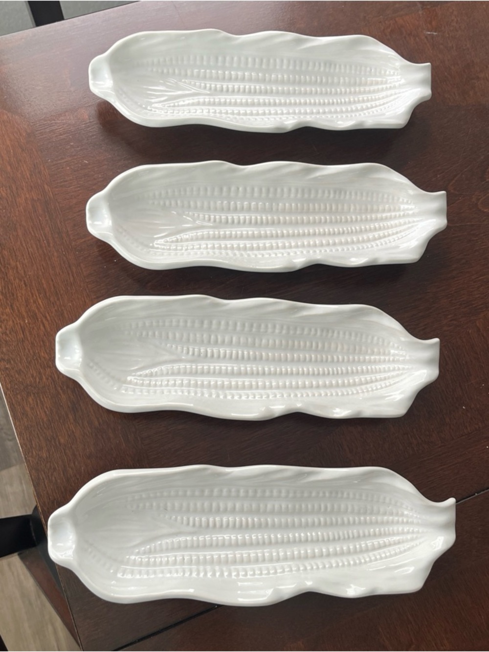 White Ceramic Corn-Shaped Serving Dishes Set of 4 Corn on cob Serving